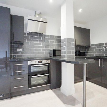 Premium Apartments Thatcham Broadway 外观 照片