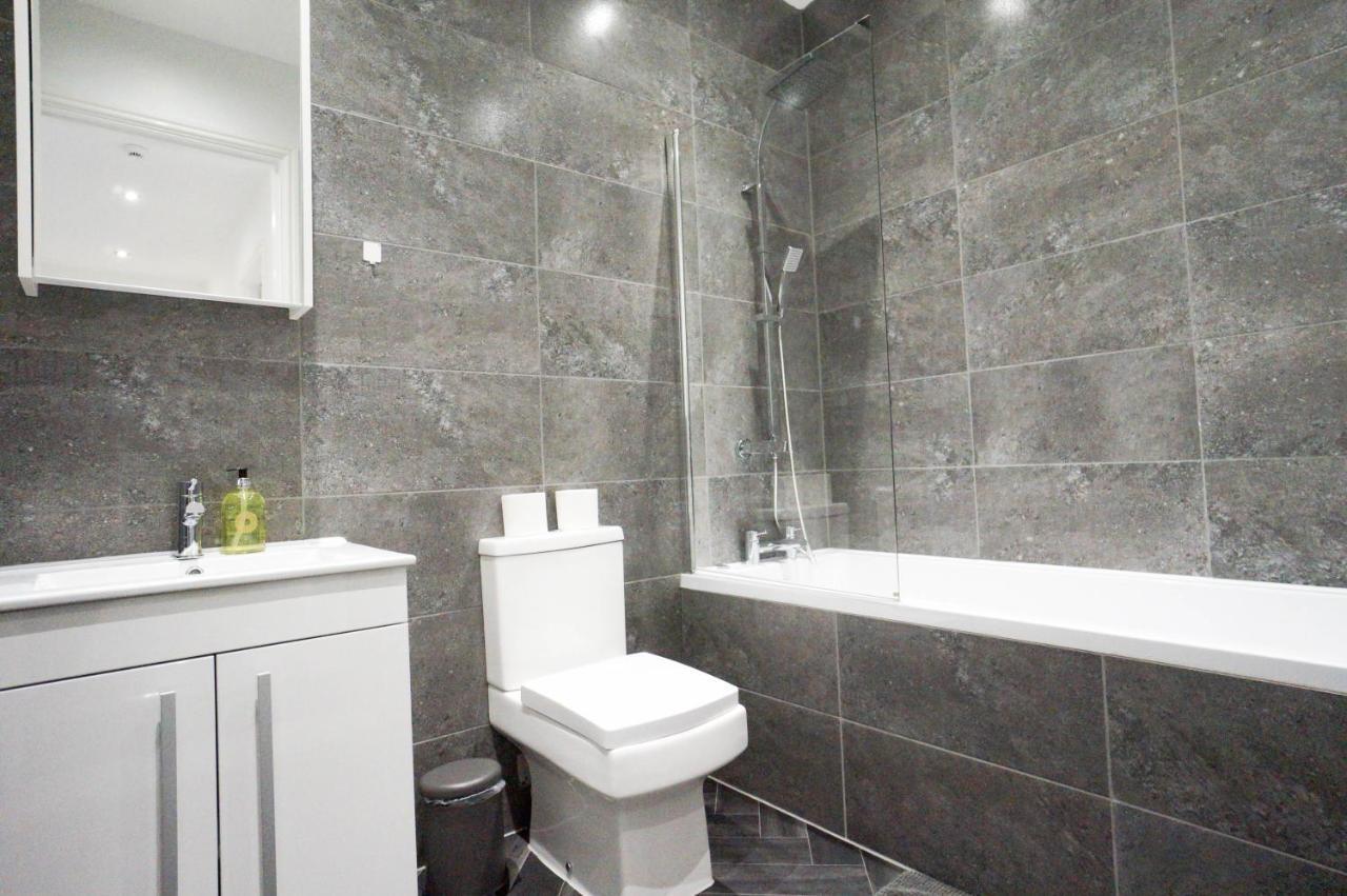 Premium Apartments Thatcham Broadway 外观 照片